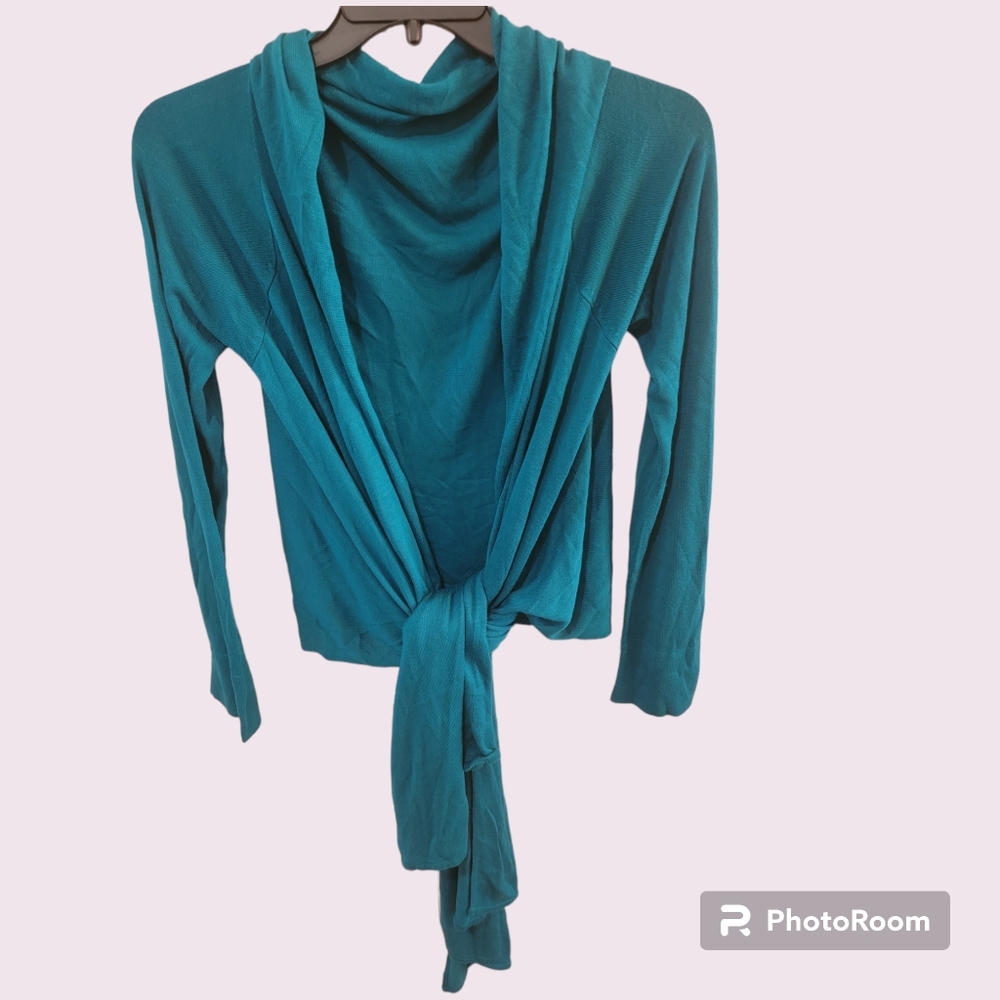 Cardigan - Picture 2 of 9